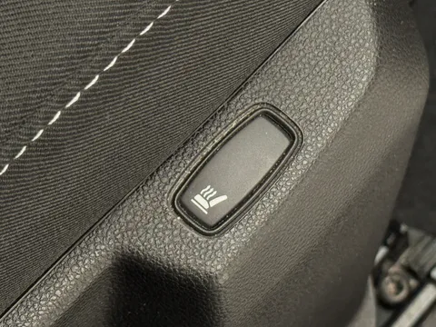 DX22RZS Dacia Duster 1.0 TCe 100 Bi-Fuel Prestige 5dr Thumbnail #22