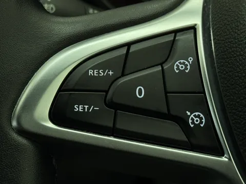 DX22RZS Dacia Duster 1.0 TCe 100 Bi-Fuel Prestige 5dr Thumbnail #23