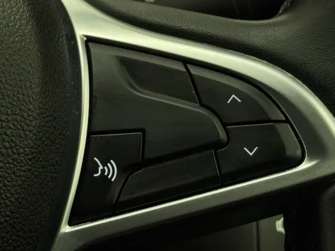 DX22RZS Dacia Duster 1.0 TCe 100 Bi-Fuel Prestige 5dr Thumbnail #24