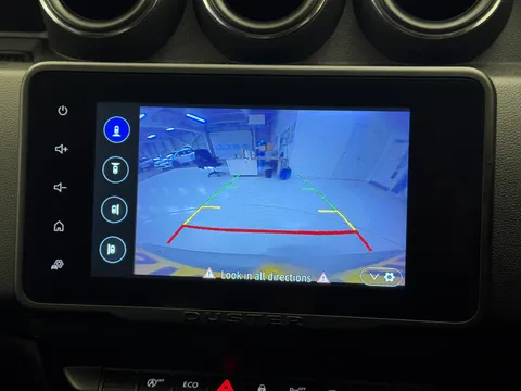 DX22RZS Dacia Duster 1.0 TCe 100 Bi-Fuel Prestige 5dr Thumbnail #26