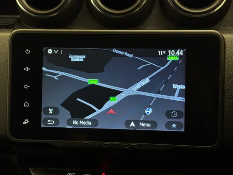 DX22RZS Dacia Duster 1.0 TCe 100 Bi-Fuel Prestige 5dr Thumbnail #27