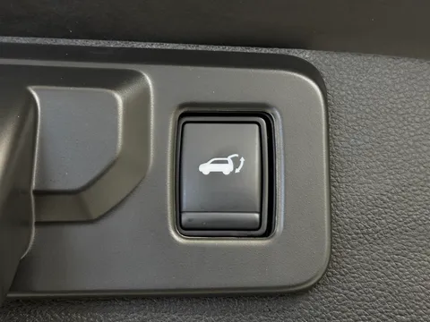 HK74PWJ Renault Symbioz 1.6 E-Tech FHEV 145 Techno Esprit Alpine 5dr Auto Thumbnail #10