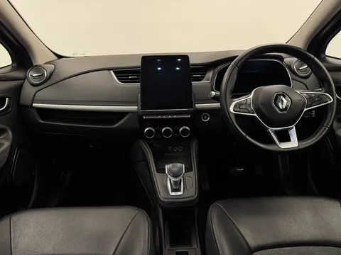 LV71KCU Renault Zoe 100kW Riviera Limited Edn R135 50kWh RC 5dr Auto Thumbnail #11