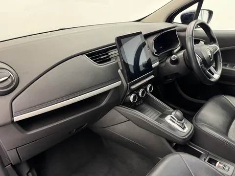 LV71KCU Renault Zoe 100kW Riviera Limited Edn R135 50kWh RC 5dr Auto Thumbnail #12