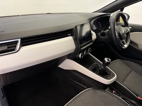 DU73ZKB Renault Clio 1.0 TCe 90 Techno 5dr Thumbnail #11