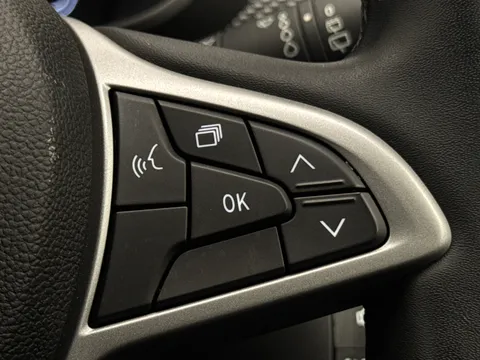 OO04STZ Dacia Jogger 1.6 HEV Extreme SE 5dr Auto Thumbnail #24