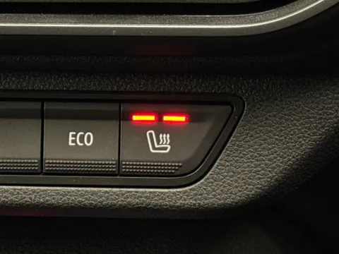 OO04STZ Dacia Jogger 1.6 HEV Extreme SE 5dr Auto Thumbnail #28