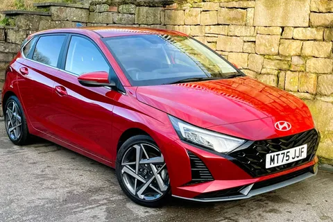 MT75JJF Hyundai i20 1.0T GDi Premium 5dr Thumbnail #2