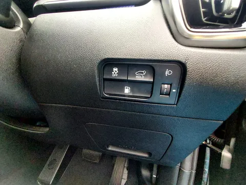 MD73ZYN Kia Sorento 1.6 T-GDi PHEV Vision 5dr Auto Thumbnail #13