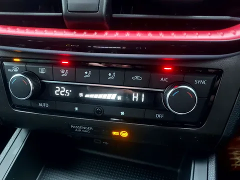 DE71YPT SEAT Ibiza 1.0 TSI 95 FR 5dr Thumbnail #21