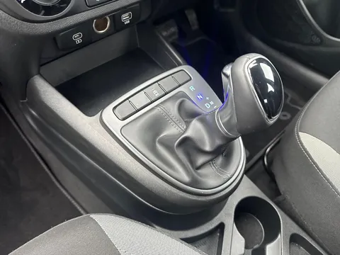 EA25YGK Hyundai i10 1.2 [79] Advance 5dr Auto [Nav] Thumbnail #18