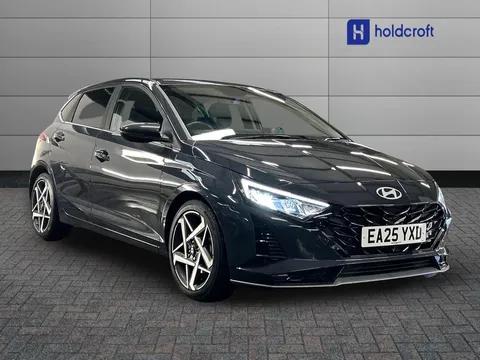 EA25YXD Hyundai i20 1.0T GDi Premium 5dr Thumbnail #2