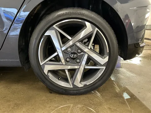 EA25YXD Hyundai i20 1.0T GDi Premium 5dr Thumbnail #12