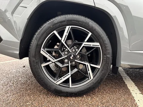 DS74VRZ Hyundai Tucson 1.6T Hybrid N Line S 5dr Auto Thumbnail #6