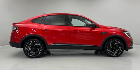 HK74RDV Renault ARKANA 1.6 E-Tech FHEV 145 Esprit Alpine 5dr Auto Thumbnail #5