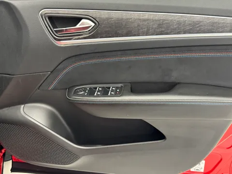 HK74RDV Renault ARKANA 1.6 E-Tech FHEV 145 Esprit Alpine 5dr Auto Thumbnail #17