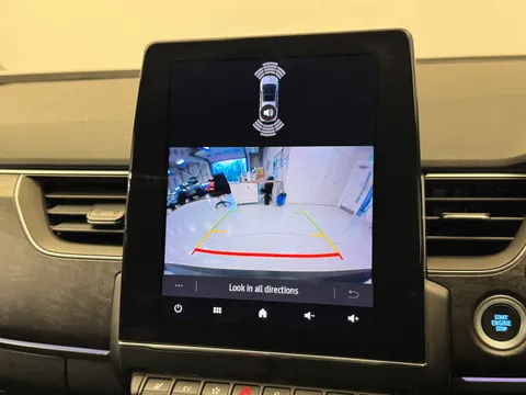 HK74RDV Renault ARKANA 1.6 E-Tech FHEV 145 Esprit Alpine 5dr Auto Thumbnail #25
