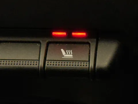 HK74RDV Renault ARKANA 1.6 E-Tech FHEV 145 Esprit Alpine 5dr Auto Thumbnail #27