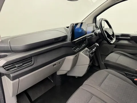 DL73FND Ford Transit Custom 2.0 EcoBlue 136ps H1 Van Limited Thumbnail #11