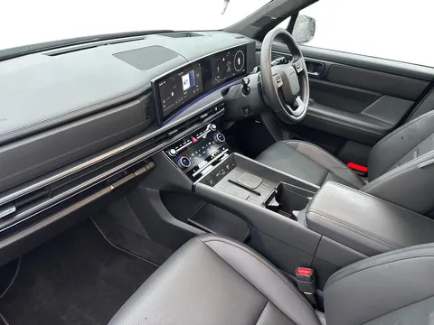 DT25ZZN Hyundai Santa Fe 1.6 TGDi PHEV Calligraphy 5dr 4WD Auto [6 Seats] Thumbnail #8