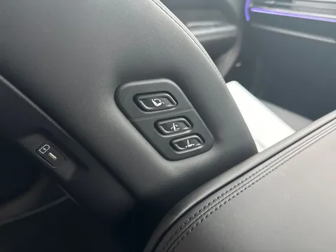 DT25ZZN Hyundai Santa Fe 1.6 TGDi PHEV Calligraphy 5dr 4WD Auto [6 Seats] Thumbnail #22