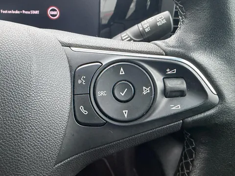 DY72EOE Vauxhall Mokka 100kW Elite Premium 50kWh 5dr Auto Thumbnail #57