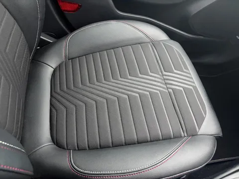 MC23XOS Ford Puma 1.0 EcoBoost Hybrid mHEV 155 Vivid Ruby Ed 5dr DCT Thumbnail #47