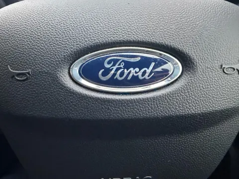 MC23XOS Ford Puma 1.0 EcoBoost Hybrid mHEV 155 Vivid Ruby Ed 5dr DCT Thumbnail #53