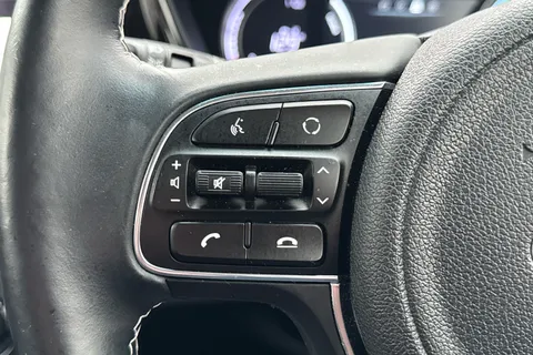 SG70MDX Kia E-Niro 150kW 4 64kWh 5dr Auto Thumbnail #23