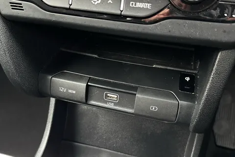 SG70MDX Kia E-Niro 150kW 4 64kWh 5dr Auto Thumbnail #25