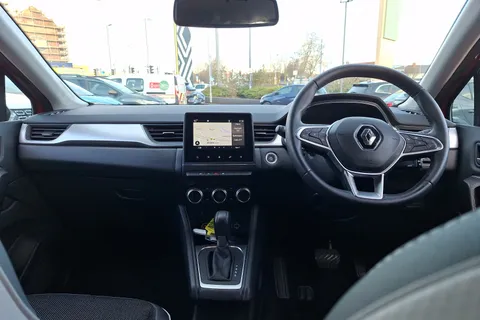 PJ22UOA Renault Captur 1.3 TCE 140 SE Edition 5dr EDC Thumbnail #4