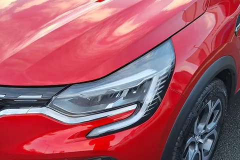 PJ22UOA Renault Captur 1.3 TCE 140 SE Edition 5dr EDC Thumbnail #15