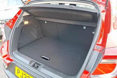 PJ22UOA Renault Captur 1.3 TCE 140 SE Edition 5dr EDC Thumbnail #23