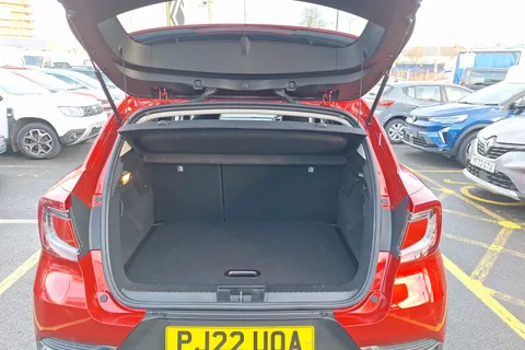 PJ22UOA Renault Captur 1.3 TCE 140 SE Edition 5dr EDC Thumbnail #25