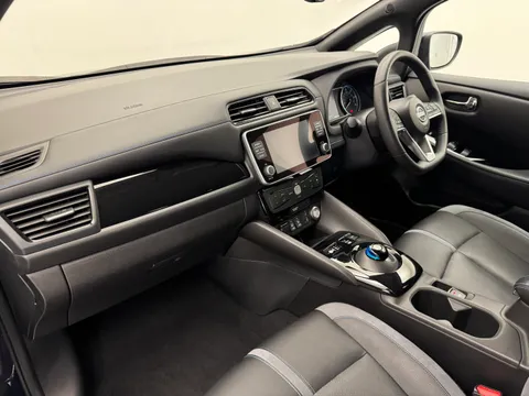 LT73DKK Nissan LEAF 110kW Tekna 39kWh 5dr Auto Thumbnail #15