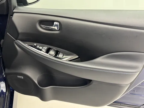 LT73DKK Nissan LEAF 110kW Tekna 39kWh 5dr Auto Thumbnail #20