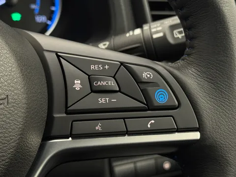 LT73DKK Nissan LEAF 110kW Tekna 39kWh 5dr Auto Thumbnail #24