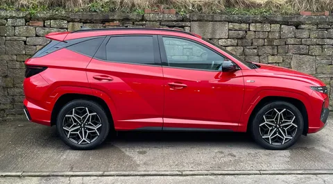 MW22OTZ Hyundai Tucson 1.6 TGDi Hybrid 230 N Line 5dr 2WD Auto Thumbnail #4