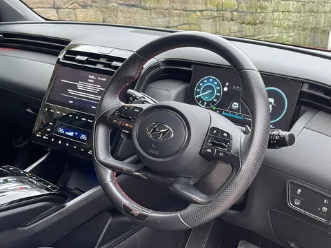 MW22OTZ Hyundai Tucson 1.6 TGDi Hybrid 230 N Line 5dr 2WD Auto Thumbnail #6
