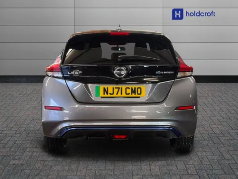 NJ71CMO Nissan LEAF 160kW e+ N-Connecta 62kWh 5dr Auto Thumbnail #5