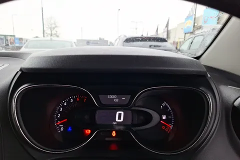 DE19VGR Renault Captur 0.9 TCE 90 GT Line 5dr Thumbnail #12