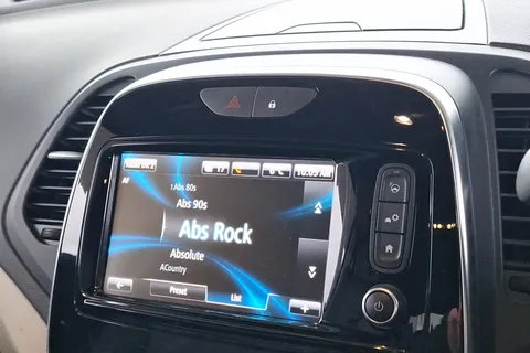 DE19VGR Renault Captur 0.9 TCE 90 GT Line 5dr Thumbnail #22