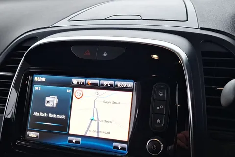 DE19VGR Renault Captur 0.9 TCE 90 GT Line 5dr Thumbnail #23