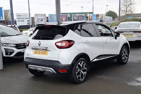 DE19VGR Renault Captur 0.9 TCE 90 GT Line 5dr Thumbnail #38