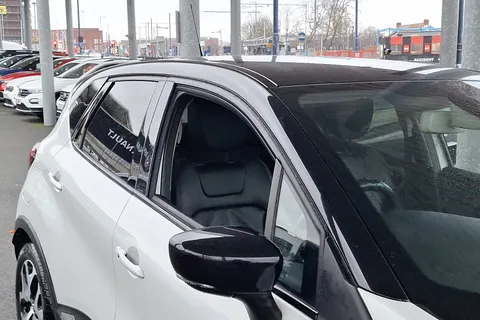 DE19VGR Renault Captur 0.9 TCE 90 GT Line 5dr Thumbnail #39