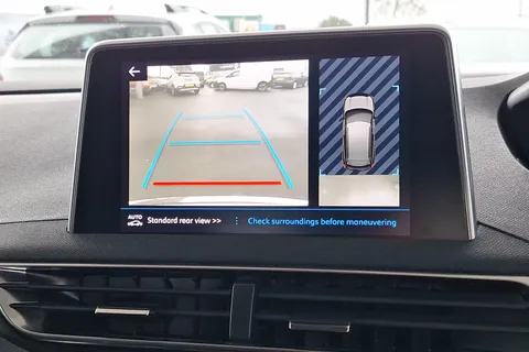 DE68OBW Peugeot 3008 1.5 BlueHDi Allure 5dr Thumbnail #17