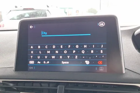 DE68OBW Peugeot 3008 1.5 BlueHDi Allure 5dr Thumbnail #19