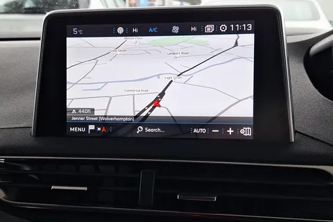 DE68OBW Peugeot 3008 1.5 BlueHDi Allure 5dr Thumbnail #21