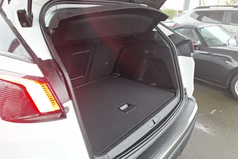 DE68OBW Peugeot 3008 1.5 BlueHDi Allure 5dr Thumbnail #23