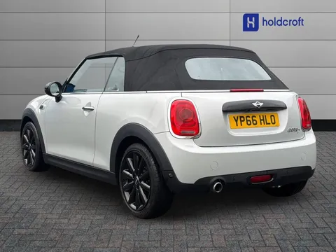 YP66HLO Mini Convertible 1.5 Cooper D 2dr Thumbnail #3